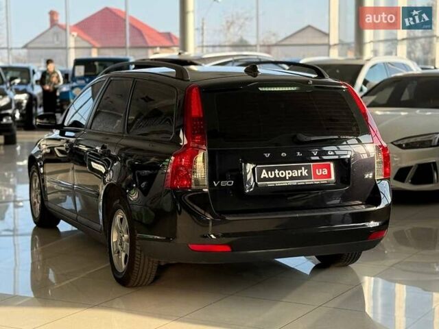 Черный Вольво В50, объемом двигателя 1.6 л и пробегом 265 тыс. км за 6890 $, фото 6 на Automoto.ua