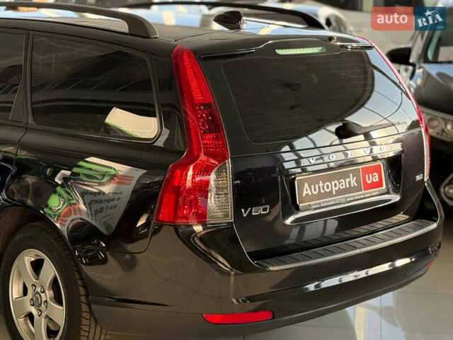 Черный Вольво В50, объемом двигателя 1.6 л и пробегом 265 тыс. км за 6890 $, фото 7 на Automoto.ua