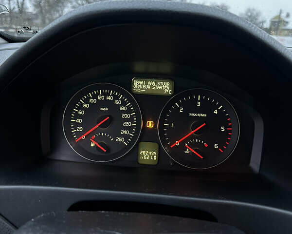 Черный Вольво В50, объемом двигателя 1.56 л и пробегом 282 тыс. км за 5299 $, фото 8 на Automoto.ua