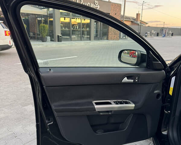 Черный Вольво В50, объемом двигателя 1.8 л и пробегом 243 тыс. км за 6150 $, фото 37 на Automoto.ua