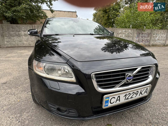 Черный Вольво В50, объемом двигателя 2 л и пробегом 315 тыс. км за 6900 $, фото 5 на Automoto.ua