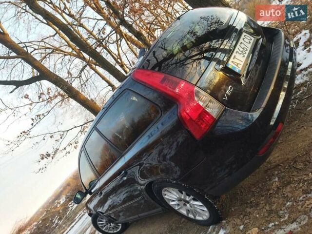 Черный Вольво В50, объемом двигателя 1.6 л и пробегом 278 тыс. км за 6600 $, фото 6 на Automoto.ua