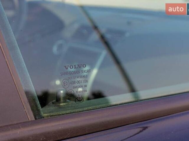 Черный Вольво В50, объемом двигателя 2 л и пробегом 282 тыс. км за 7932 $, фото 5 на Automoto.ua