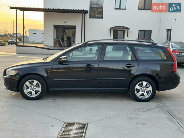 Черный Вольво В50, объемом двигателя 1.6 л и пробегом 223 тыс. км за 6999 $, фото 15 на Automoto.ua