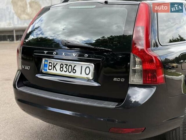 Черный Вольво В50, объемом двигателя 2 л и пробегом 244 тыс. км за 6200 $, фото 22 на Automoto.ua