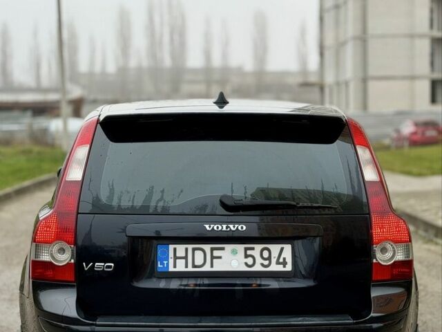 Черный Вольво В50, объемом двигателя 0 л и пробегом 250 тыс. км за 3000 $, фото 4 на Automoto.ua