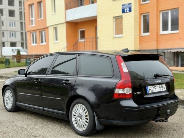 Черный Вольво В50, объемом двигателя 0 л и пробегом 250 тыс. км за 3000 $, фото 5 на Automoto.ua