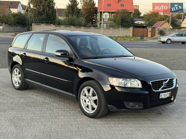 Черный Вольво В50, объемом двигателя 1.8 л и пробегом 243 тыс. км за 6150 $, фото 13 на Automoto.ua