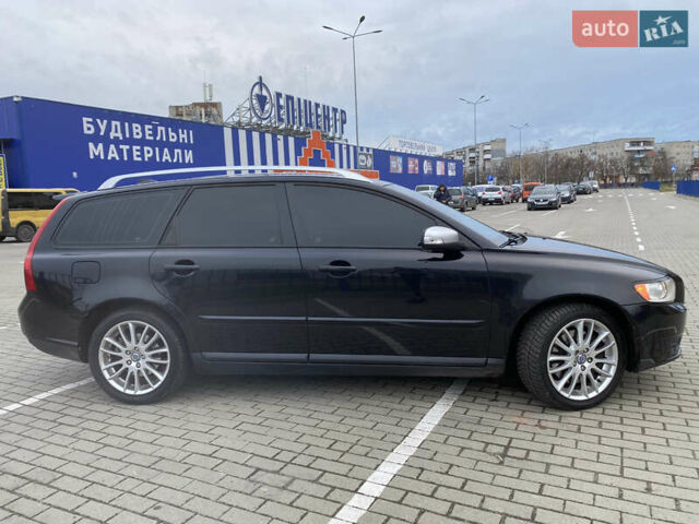 Черный Вольво В50, объемом двигателя 2 л и пробегом 170 тыс. км за 7600 $, фото 3 на Automoto.ua