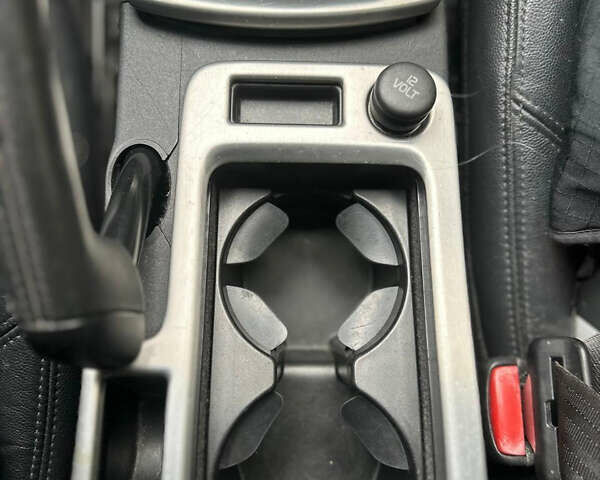 Чорний Вольво V50, об'ємом двигуна 2 л та пробігом 342 тис. км за 7000 $, фото 11 на Automoto.ua