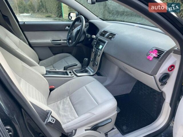 Чорний Вольво V50, об'ємом двигуна 1.6 л та пробігом 282 тис. км за 4999 $, фото 23 на Automoto.ua