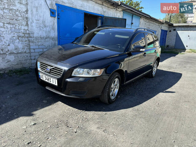 Черный Вольво В50, объемом двигателя 1.56 л и пробегом 274 тыс. км за 7500 $, фото 5 на Automoto.ua
