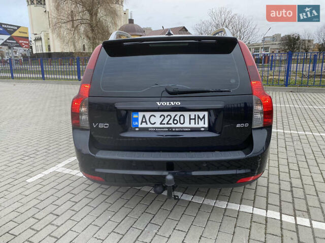 Черный Вольво В50, объемом двигателя 2 л и пробегом 170 тыс. км за 7600 $, фото 7 на Automoto.ua