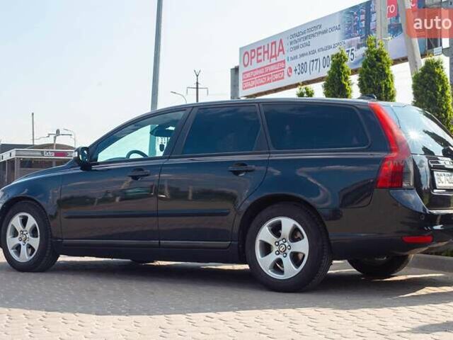 Черный Вольво В50, объемом двигателя 2 л и пробегом 282 тыс. км за 7932 $, фото 11 на Automoto.ua