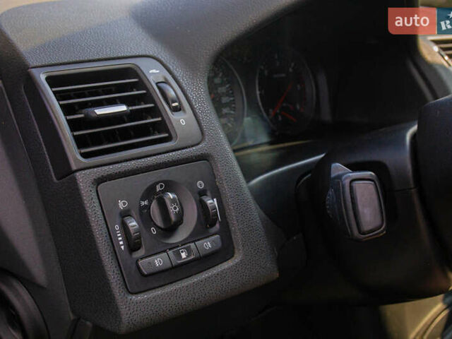 Черный Вольво В50, объемом двигателя 2 л и пробегом 282 тыс. км за 7932 $, фото 17 на Automoto.ua