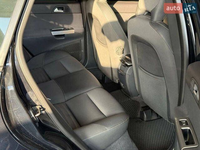 Черный Вольво В50, объемом двигателя 1.6 л и пробегом 265 тыс. км за 6890 $, фото 14 на Automoto.ua