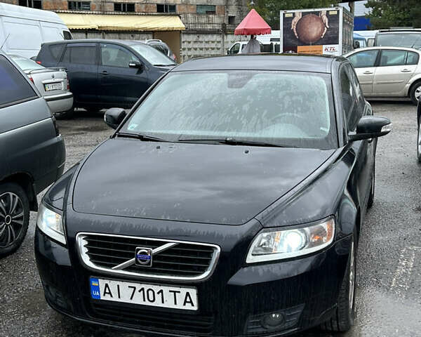 Черный Вольво В50, объемом двигателя 2 л и пробегом 275 тыс. км за 8300 $, фото 3 на Automoto.ua