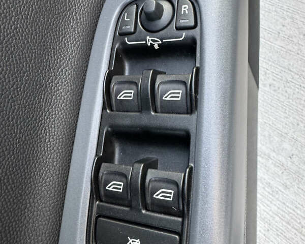 Черный Вольво В50, объемом двигателя 1.6 л и пробегом 223 тыс. км за 6999 $, фото 38 на Automoto.ua