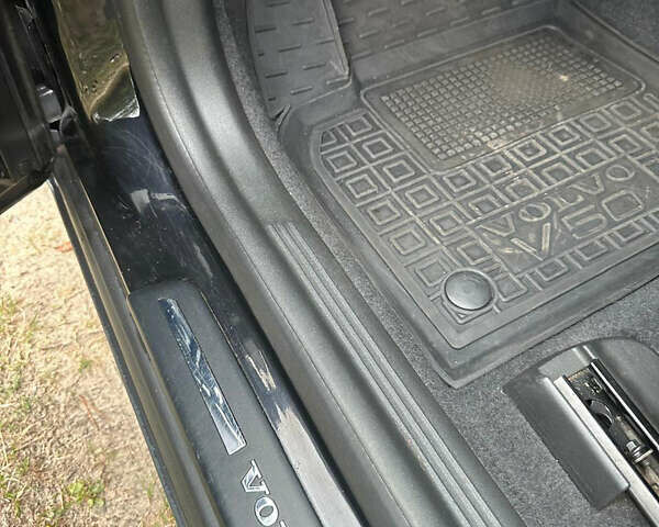 Чорний Вольво V50, об'ємом двигуна 2 л та пробігом 342 тис. км за 7000 $, фото 8 на Automoto.ua
