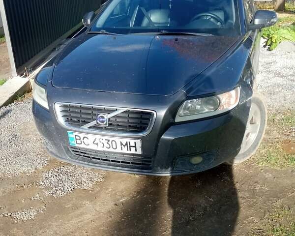 Черный Вольво В50, объемом двигателя 0 л и пробегом 330 тыс. км за 5200 $, фото 3 на Automoto.ua