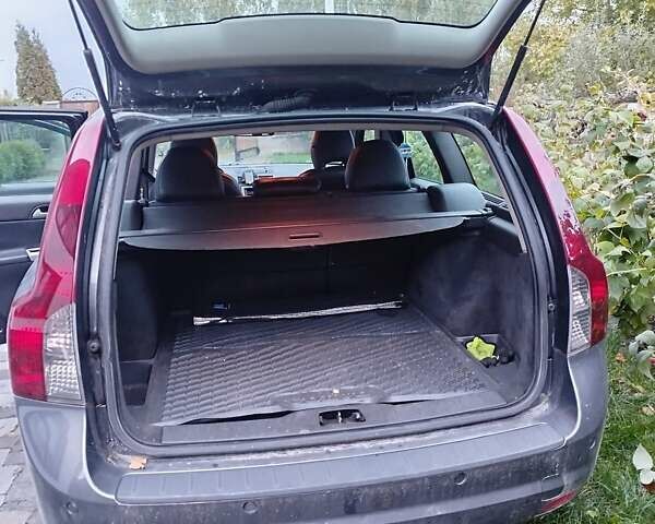 Черный Вольво В50, объемом двигателя 2 л и пробегом 306 тыс. км за 7500 $, фото 9 на Automoto.ua