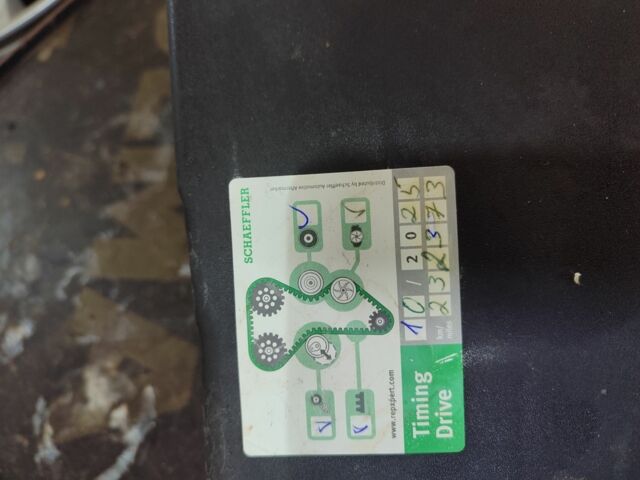 Черный Вольво В50, объемом двигателя 1.6 л и пробегом 234 тыс. км за 2700 $, фото 17 на Automoto.ua