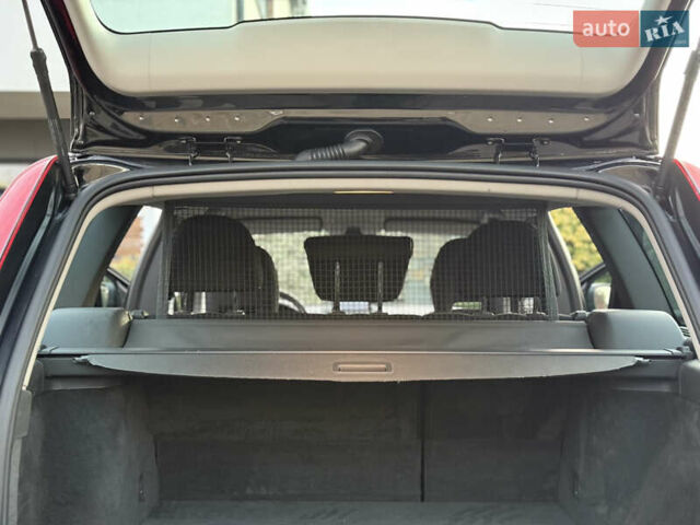 Чорний Вольво V50, об'ємом двигуна 1.6 л та пробігом 225 тис. км за 6950 $, фото 125 на Automoto.ua