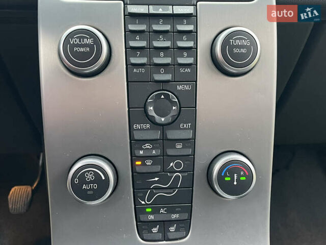 Черный Вольво В50, объемом двигателя 1.8 л и пробегом 189 тыс. км за 6950 $, фото 63 на Automoto.ua