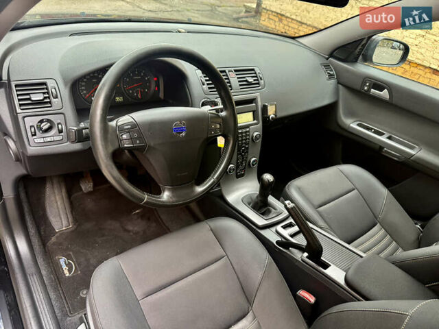 Чорний Вольво V50, об'ємом двигуна 1.6 л та пробігом 191 тис. км за 5499 $, фото 13 на Automoto.ua