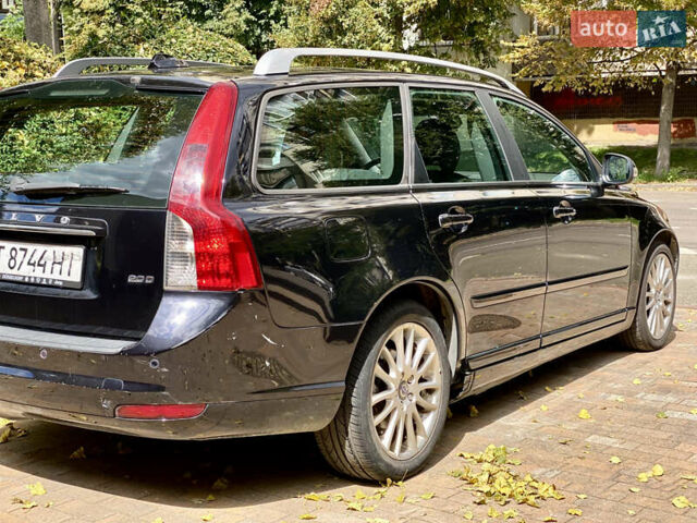 Чорний Вольво V50, об'ємом двигуна 2 л та пробігом 270 тис. км за 7200 $, фото 7 на Automoto.ua