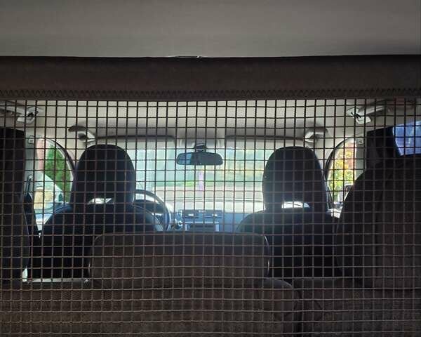 Черный Вольво В50, объемом двигателя 1.6 л и пробегом 189 тыс. км за 7350 $, фото 16 на Automoto.ua