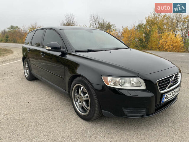 Вольво В50 2009 в Новониколаевке на Automoto.ua Черный Вольво В50, объемом двигателя 1.56 л и пробегом 246 тыс. км за 6500 $, фото 4 на Automoto.ua