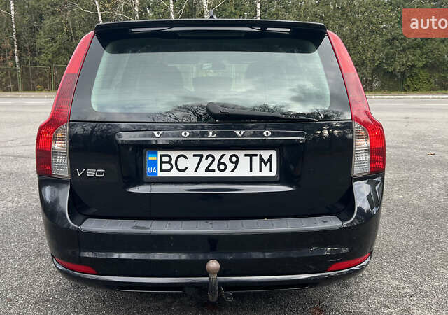 Чорний Вольво V50, об'ємом двигуна 1.56 л та пробігом 205 тис. км за 6800 $, фото 5 на Automoto.ua