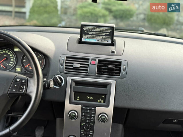 Чорний Вольво V50, об'ємом двигуна 1.6 л та пробігом 225 тис. км за 6950 $, фото 100 на Automoto.ua