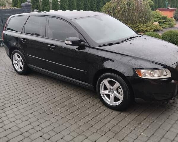 Черный Вольво В50, объемом двигателя 1.56 л и пробегом 235 тыс. км за 6750 $, фото 12 на Automoto.ua