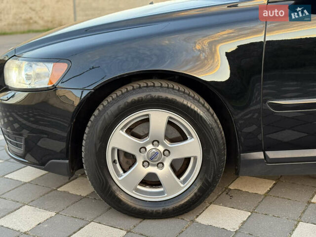 Чорний Вольво V50, об'ємом двигуна 1.6 л та пробігом 225 тис. км за 6950 $, фото 57 на Automoto.ua