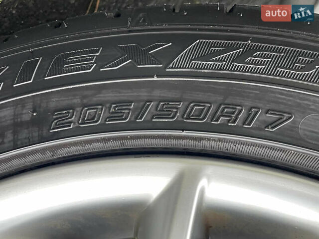 Черный Вольво В50, объемом двигателя 1.8 л и пробегом 189 тыс. км за 6950 $, фото 19 на Automoto.ua