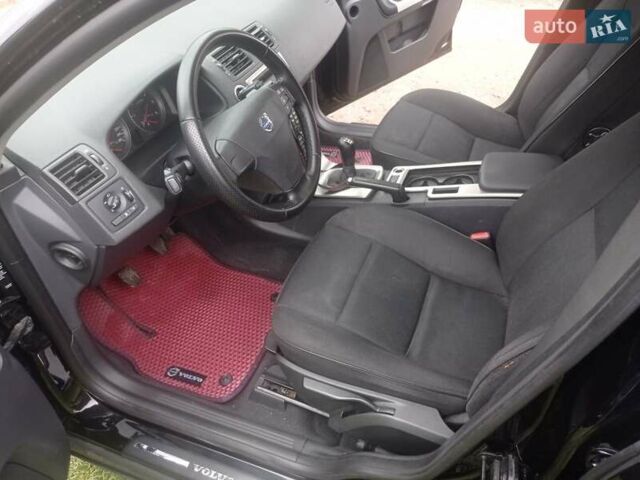 Вольво В50 2009 в Рожище на Automoto.ua Черный Вольво В50, объемом двигателя 1.56 л и пробегом 233 тыс. км за 6900 $, фото 11 на Automoto.ua