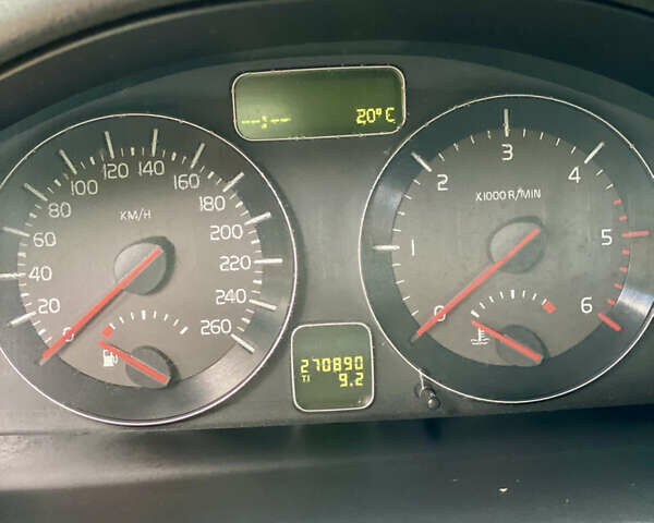 Чорний Вольво V50, об'ємом двигуна 2 л та пробігом 270 тис. км за 7200 $, фото 37 на Automoto.ua