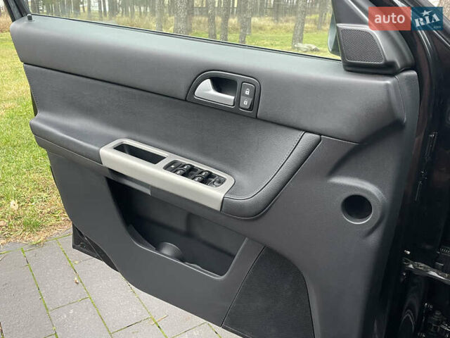 Черный Вольво В50, объемом двигателя 1.8 л и пробегом 189 тыс. км за 6950 $, фото 53 на Automoto.ua