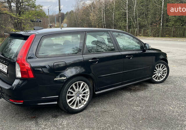 Чорний Вольво V50, об'ємом двигуна 1.56 л та пробігом 205 тис. км за 6800 $, фото 7 на Automoto.ua