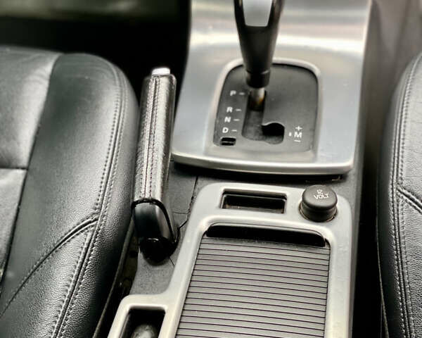 Чорний Вольво V50, об'ємом двигуна 2 л та пробігом 270 тис. км за 7200 $, фото 22 на Automoto.ua