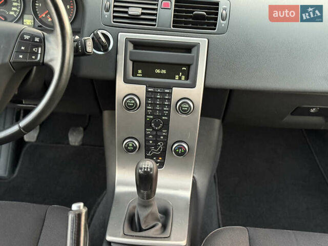 Чорний Вольво V50, об'ємом двигуна 1.6 л та пробігом 225 тис. км за 6899 $, фото 99 на Automoto.ua