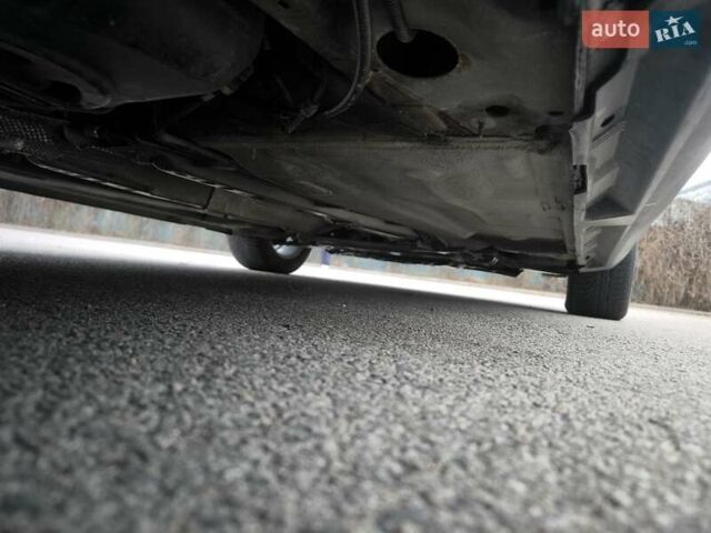 Черный Вольво В50, объемом двигателя 1.56 л и пробегом 190 тыс. км за 5550 $, фото 13 на Automoto.ua