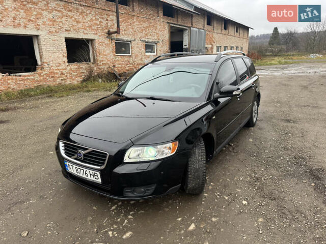 Черный Вольво В50, объемом двигателя 1.56 л и пробегом 213 тыс. км за 6599 $, фото 1 на Automoto.ua