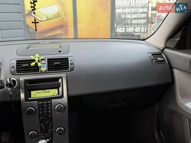 Чорний Вольво V50, об'ємом двигуна 1.6 л та пробігом 285 тис. км за 6999 $, фото 31 на Automoto.ua