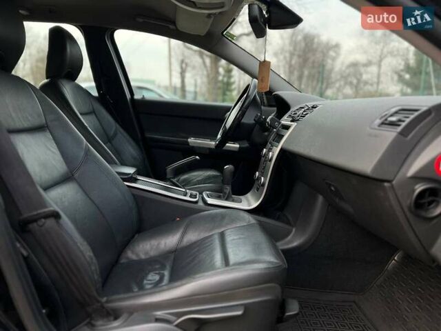 Черный Вольво В50, объемом двигателя 1.56 л и пробегом 304 тыс. км за 6400 $, фото 15 на Automoto.ua