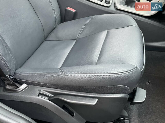 Черный Вольво В50, объемом двигателя 1.8 л и пробегом 189 тыс. км за 6950 $, фото 26 на Automoto.ua