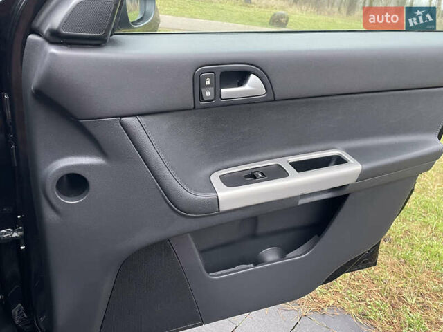 Черный Вольво В50, объемом двигателя 1.8 л и пробегом 189 тыс. км за 6950 $, фото 31 на Automoto.ua