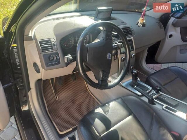 Черный Вольво В50, объемом двигателя 1.6 л и пробегом 253 тыс. км за 6800 $, фото 15 на Automoto.ua
